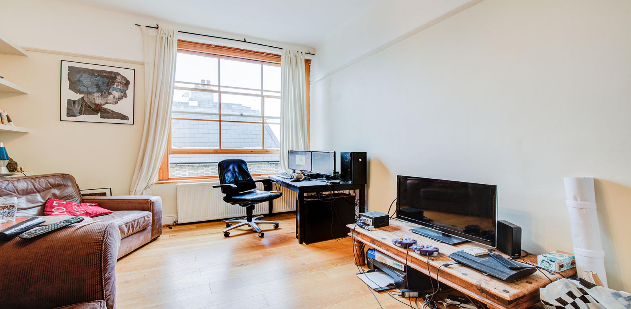 			2 Bedroom, 1 bath, 1 reception Apartment			 West End Lane, WEST HAMPSTEAD